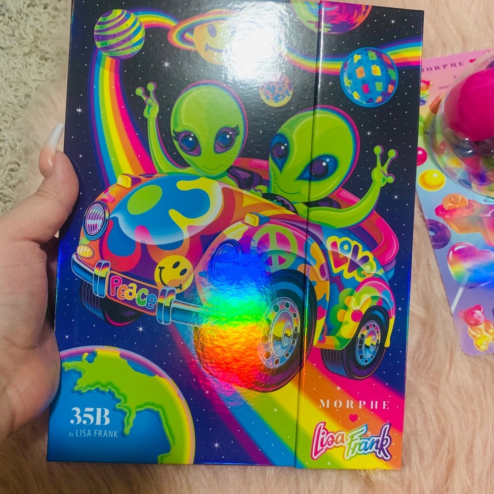 Morphe / Lisa Frank